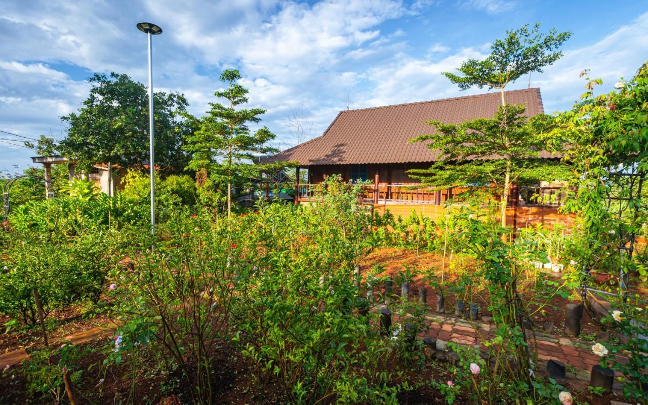Phuong Nam Gia Trang Farmstay Gia Nghĩa Exteriér fotografie